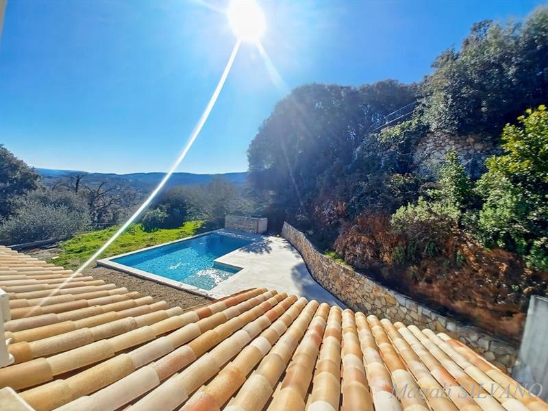 Villa - 160 m² - 5 pièces