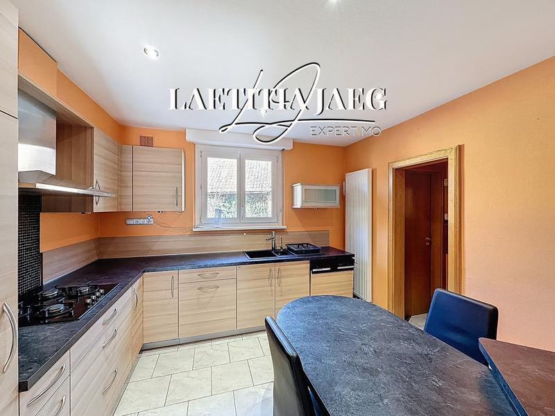 Maison - 272 m² - 10 pièces