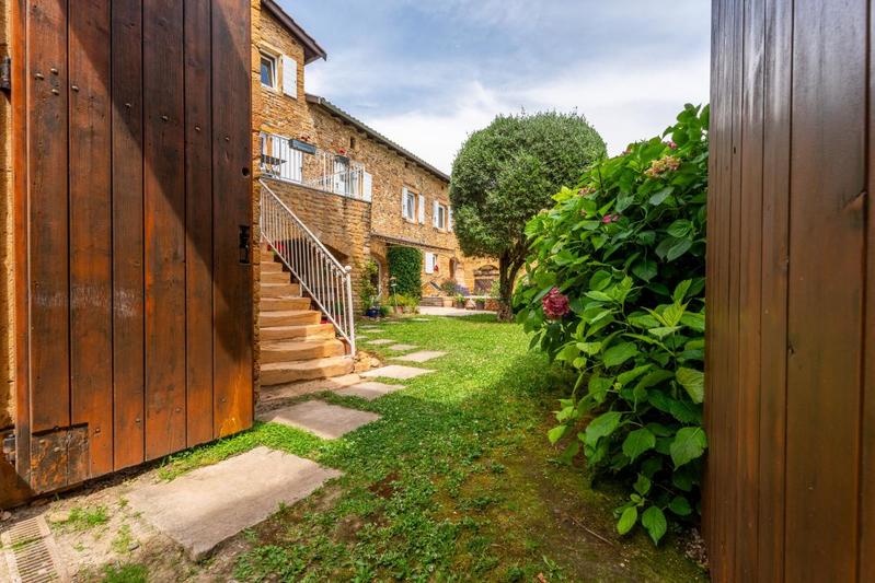 Maison - 212 m² - 5 pièces