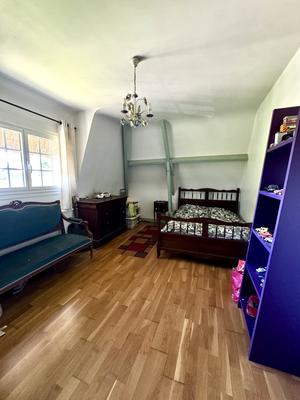 Maison traditionnelle - 141 m² - 6 pièces