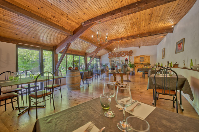 Maison - 250 m² - 10 pièces