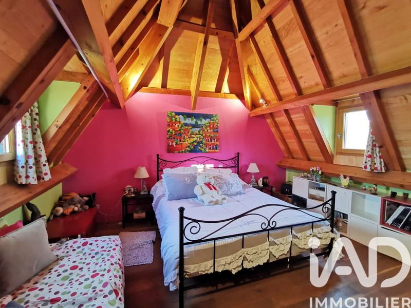 Maison - 305 m² - 10 pièces