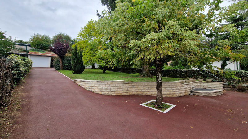 Maison - 146 m² - 8 pièces