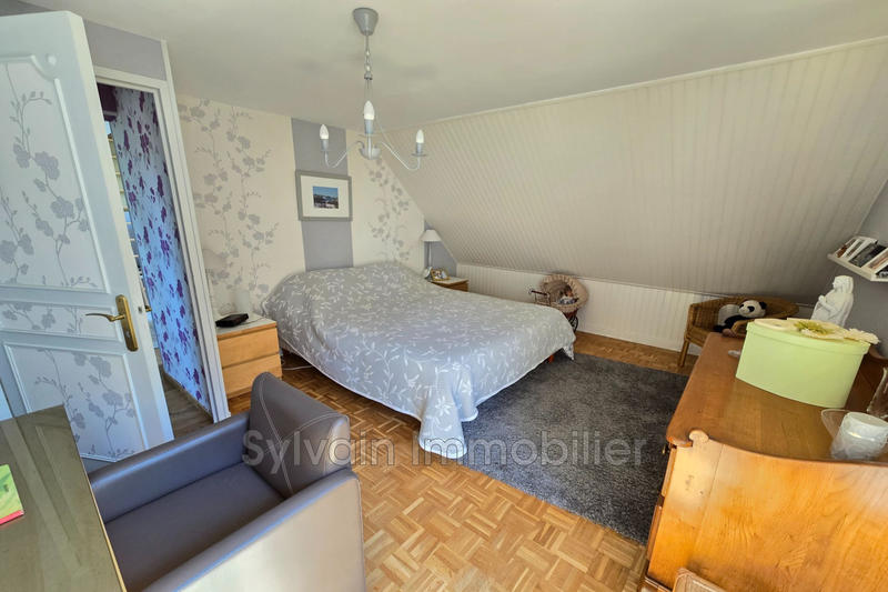 Pavillon - 136 m² - 6 pièces