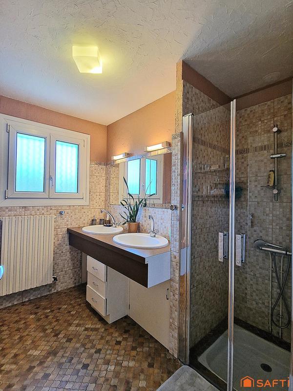 Maison - 141 m² - 5 pièces