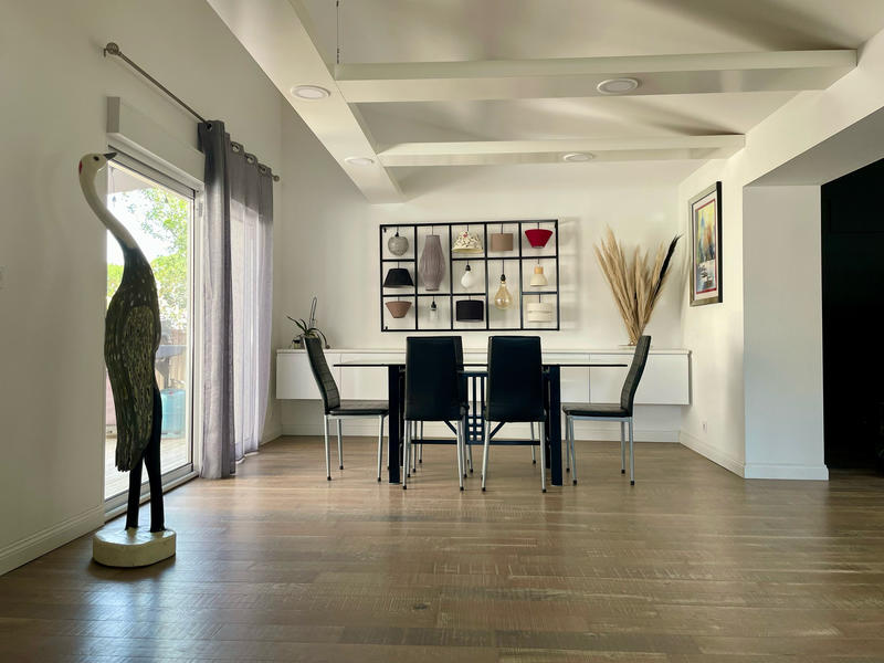 Maison - 243 m² - 6 pièces