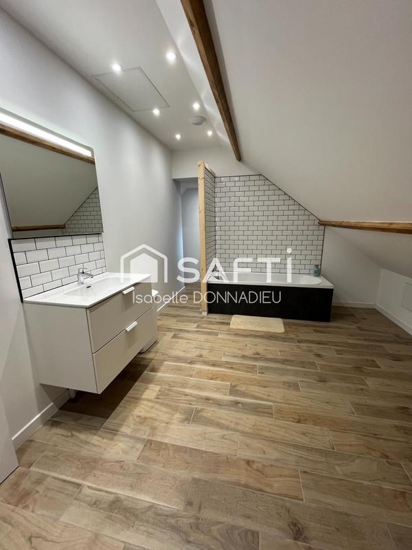 Maison - 96 m² - 4 pièces