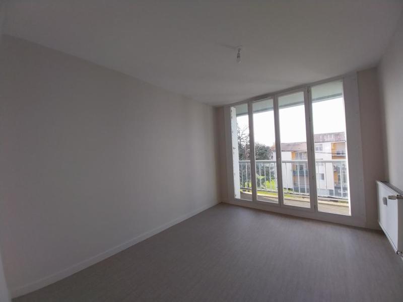 Appartement - 88 m² - 5 pièces