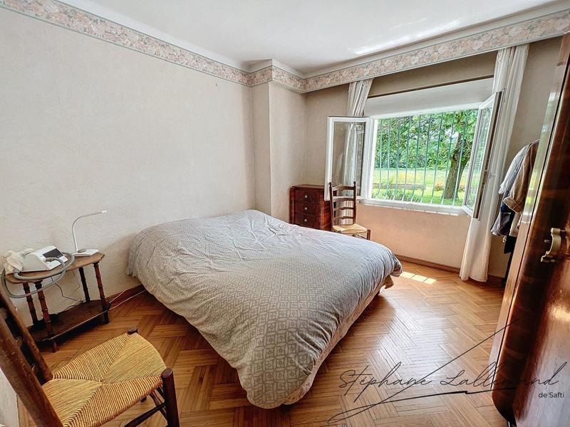 Maison - 190 m² - 10 pièces