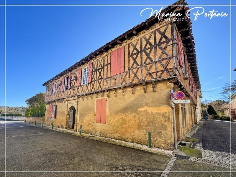 Maison traditionnelle - 420 m² - 13 pièces