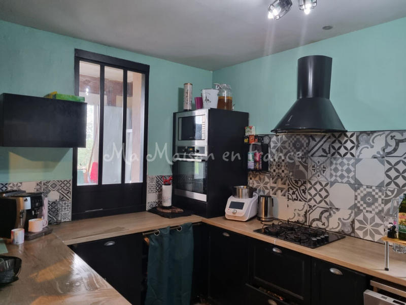 Maison - 300 m² - 12 pièces