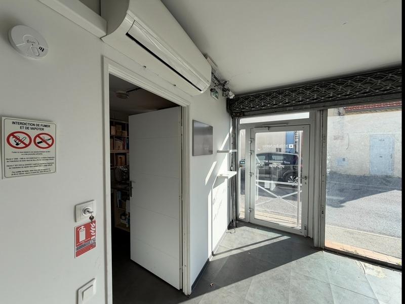 Local commercial - 187 m² - 3 pièces