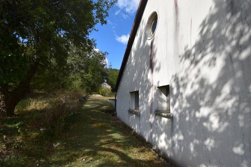 Propriété - 240 m² - 6 pièces