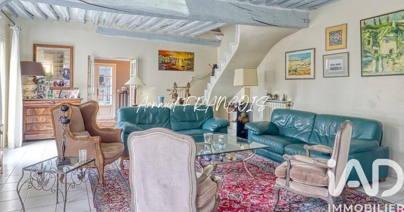 Maison - 376 m² - 9 pièces