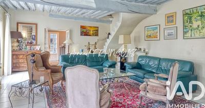 Maison - 376 m² - 9 pièces