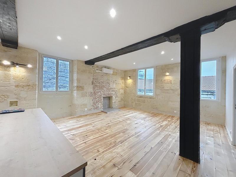 Appartement - 81 m² - 4 pièces