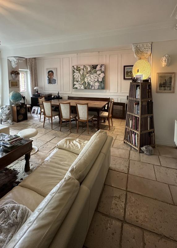 Maison - 185 m² - 8 pièces