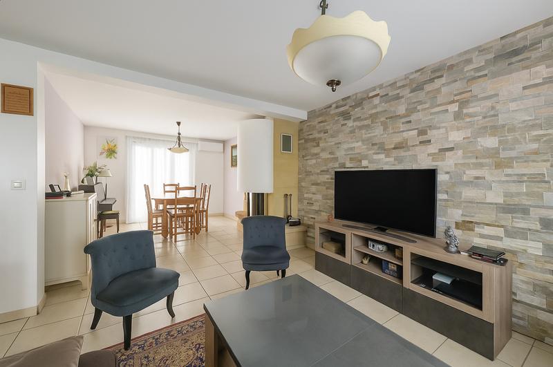 Maison - 166 m² - 7 pièces