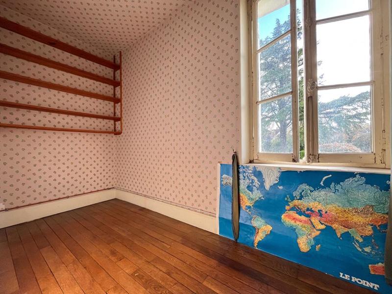 Maison - 349 m² - 15 pièces