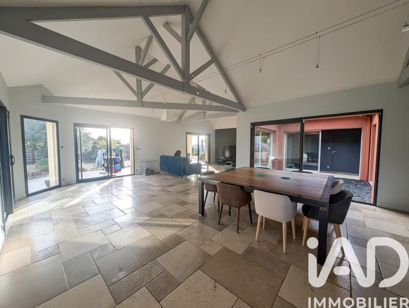 Maison - 170 m² - 5 pièces