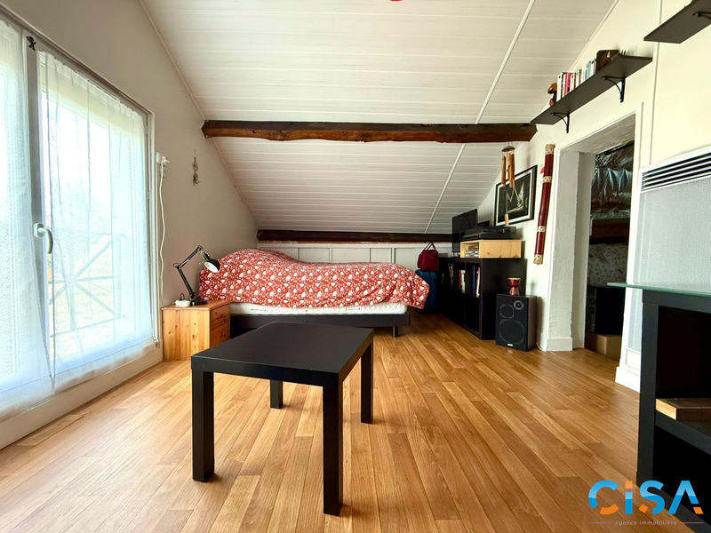 Maison - 95 m² - 5 pièces