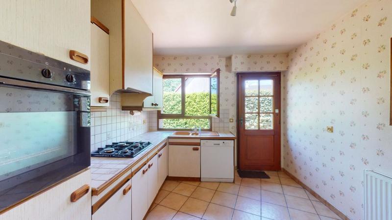 Maison - 180 m² - 5 pièces