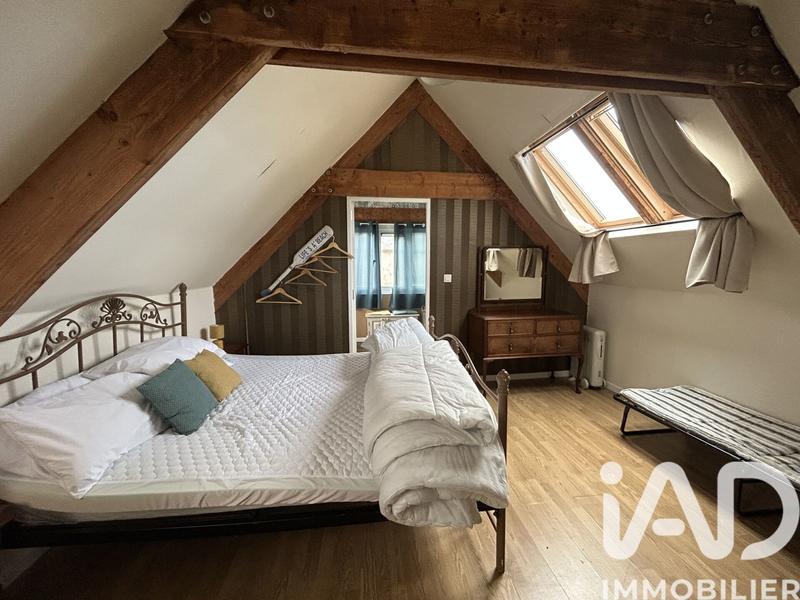 Maison - 290 m² - 8 pièces