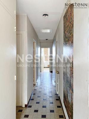 Demeure - 92 m² - 6 pièces