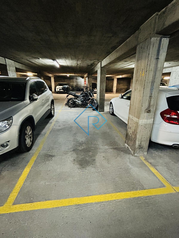 Parking - 12 m²
