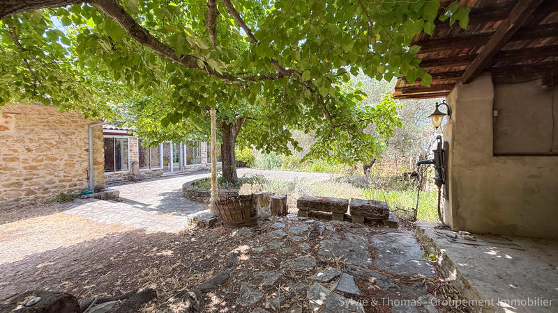 Maison - 200 m² - 6 pièces