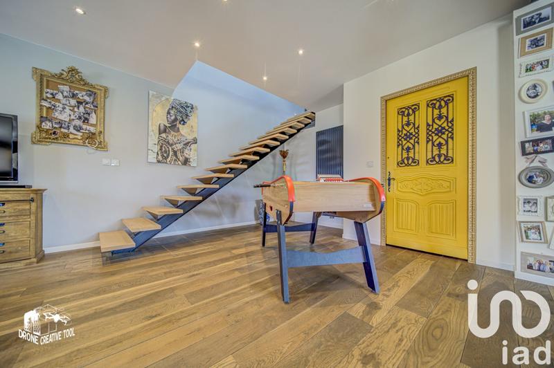 Maison - 206 m² - 6 pièces