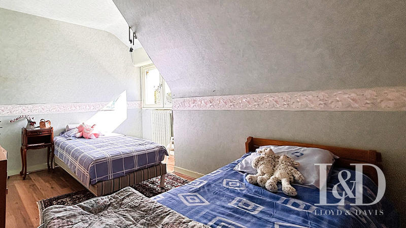 Maison - 136 m² - 7 pièces