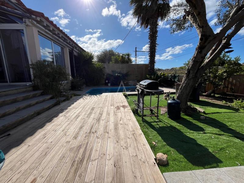 Maison - 93 m² - 4 pièces