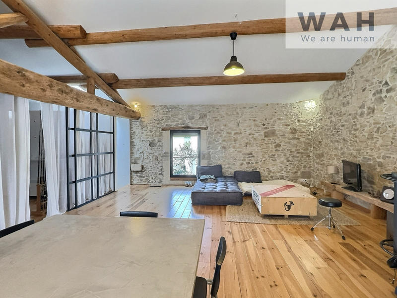 Propriété - 407 m² - 12 pièces