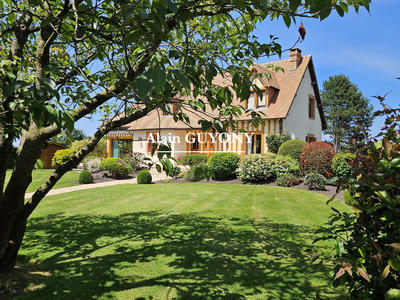 Maison traditionnelle - 144 m² - 6 pièces