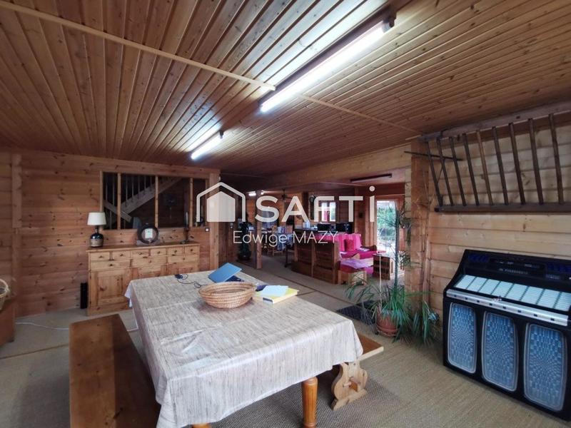 Maison - 240 m² - 6 pièces