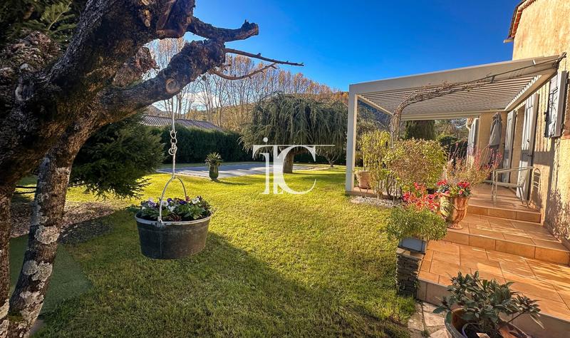 Maison - 97 m² - 5 pièces