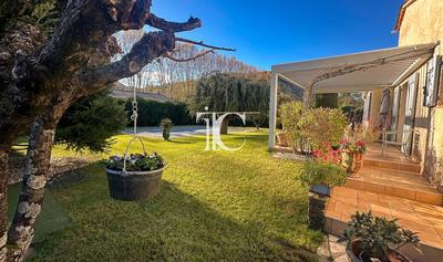 Maison - 97 m² - 5 pièces