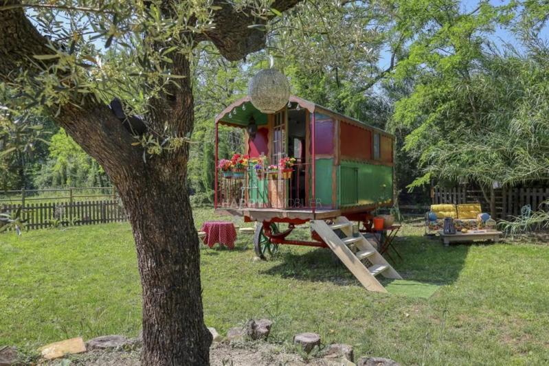 Propriété - 275 m² - 9 pièces