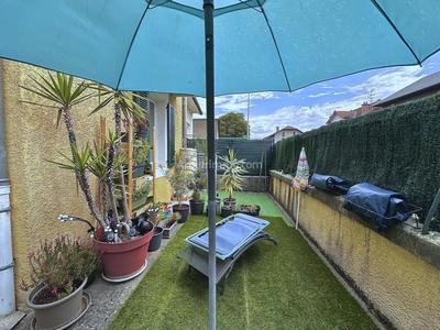 Immeuble - 150 m² - 9 pièces