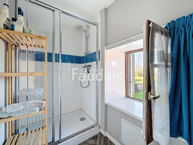 Maison - 267 m² - 11 pièces