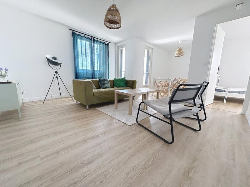 Appartement - 77 m² - 4 pièces