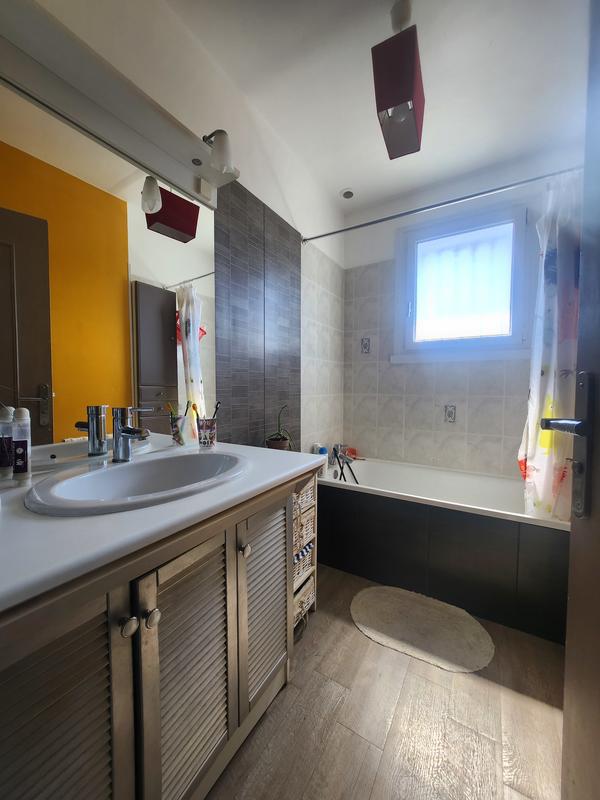 Maison - 126 m² - 7 pièces