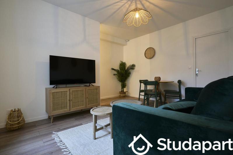 Chambre - 11 m² - 1 pièce