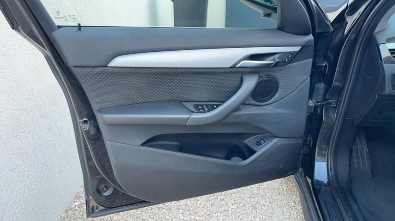 Bmw X1 (F48) 16d 1.5 sDrive 116 Steptronic Business Design - Automatique Entretien constructeur