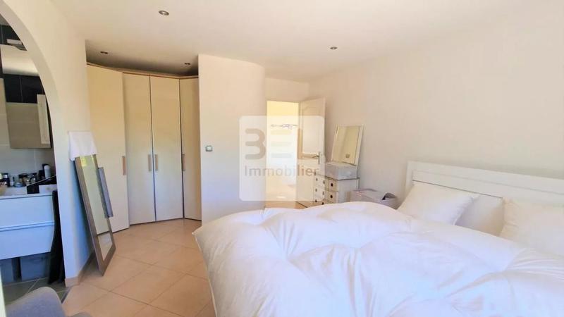 Villa - 168 m² - 5 pièces