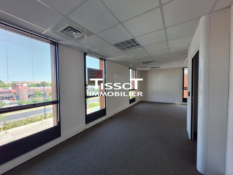 Bureau - 84 m² - 3 pièces