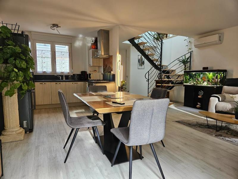 Maison - 74 m² - 3 pièces