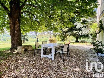 Maison - 310 m² - 10 pièces