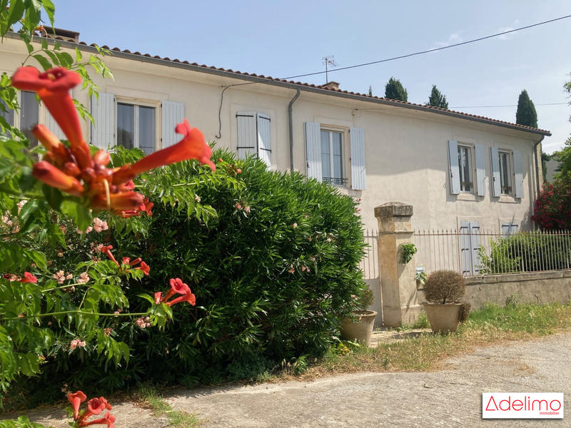 Mas - 418 m² - 18 pièces